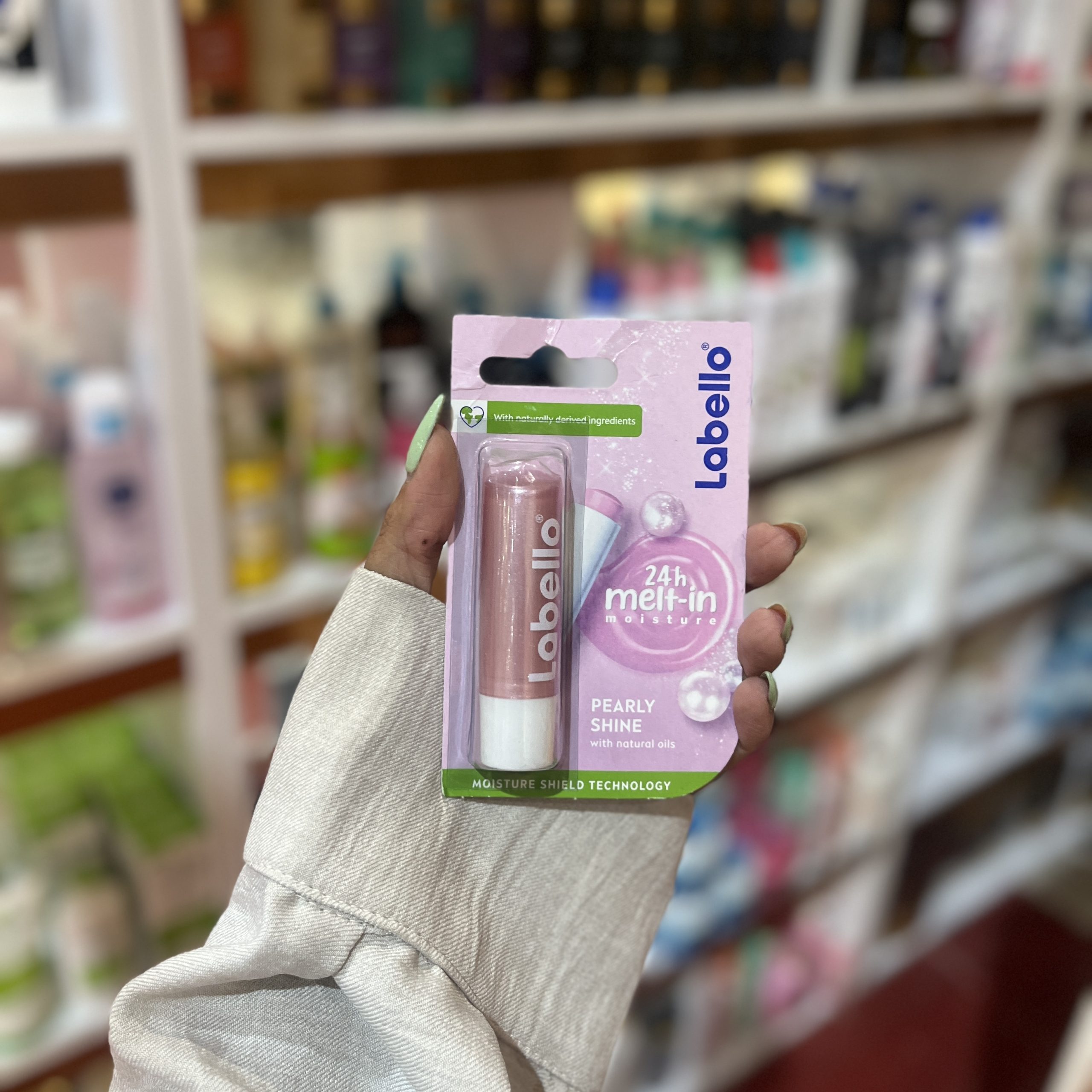 IMG_5344 بالم لب پرلی شاین لابلو LABELLO Pearly Shine - Image 1