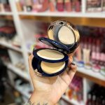 پنکیک دوطبقه گلاریس در دو رنگGELARIS