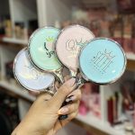 آیینه گرد دسته دار در 4 طرح