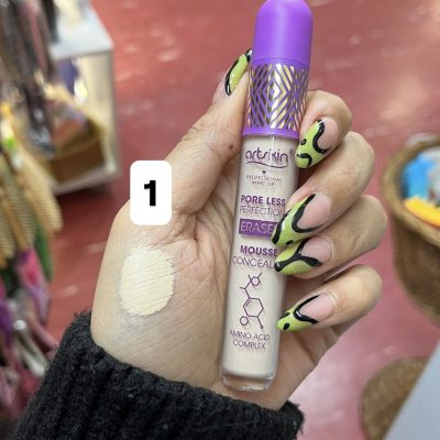 کانسیلر آرت اسکین بنفش پد دار ضد آب