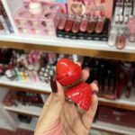 بالم لب توت فرنگی آبرسان و نرم‌کننده - Image 2