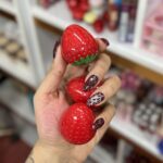 بالم لب توت فرنگی آبرسان و نرم‌کننده - Image 3