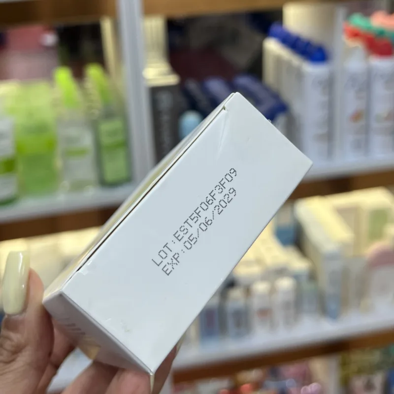 ضد آفتاب رنگی استیلن SPF70 حجم 50 میل - تصویر 5
