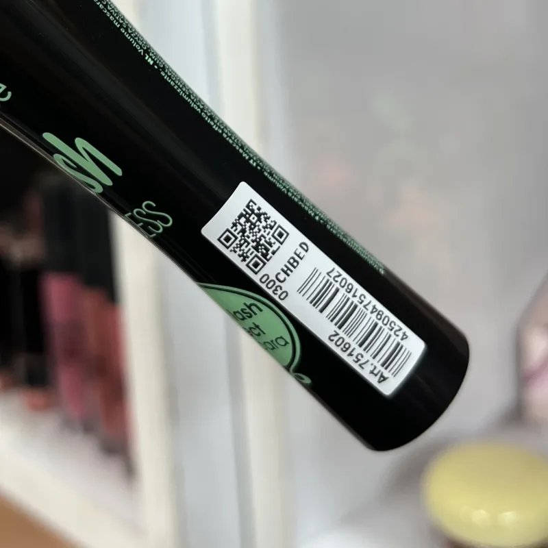 ریمل اسنس لش پرنسس سبز مدل False Lash Effect - تصویر 4