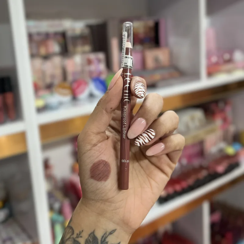 خط لب شمعی لچیک اورجینال در 8 رنگ - تصویر 11