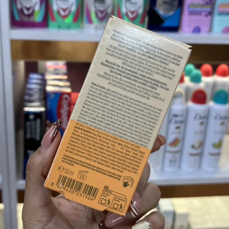 ضد آفتاب رنگی ایزدین Fusion Water Magic Light SPF50 حجم 50 میل اورجینال - تصویر 5